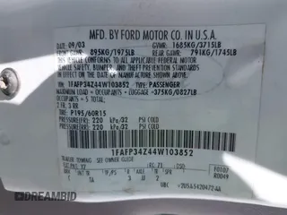 2004 Ford Focus SE z VIN 1FAFP34Z44W103852, wystawiony jako IAAI lot #42395073 z przebiegiem Nie podano mil oraz . Historia ofert i sprzedaży dostępna na DreamBid. Obrazek 9.