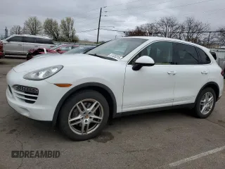 2013 Porsche Cayenne z VIN WP1AA2A26DLA08362, wystawiony jako Copart lot #51333315 z przebiegiem 185 180 mil mil oraz Szkoda całkowita • Salvage title. Historia ofert i sprzedaży dostępna na DreamBid. Obrazek 1.
