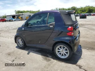 2009 Smart fortwo Passion with VIN WMEEK31X99K296913, listed as a Copart auction lot 61491365 with 93,211 mi miles and Salvage title. Bid and sale history available at DreamBid. Image 2.