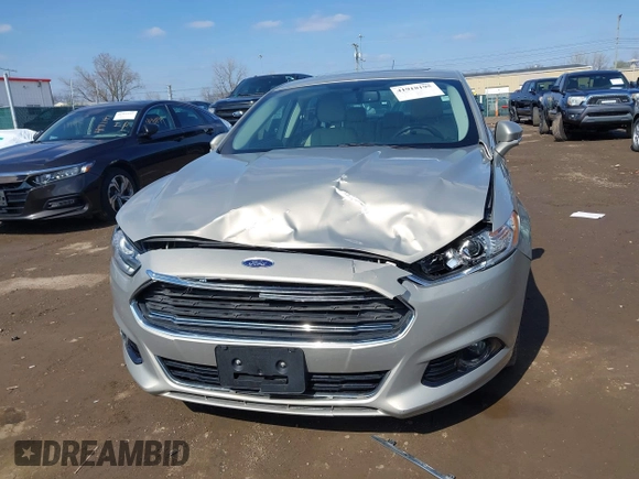 2016 Ford Fusion Titanium Hybrid with VIN 3FA6P0RU5GR171287, listed as a IAAI auction lot 41918195 with 74,721 mi miles. Bid and sale history available at carsss.com. Image 12.