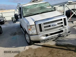 2012 Ford Econoline Cargo Super Duty Commercial z VIN 1FTSS3EL4CDB08755, wystawiony jako Copart lot #84272844 z przebiegiem Nie podano mil oraz Szkoda całkowita • Salvage title. Historia ofert i sprzedaży dostępna na DreamBid. Obrazek 12.