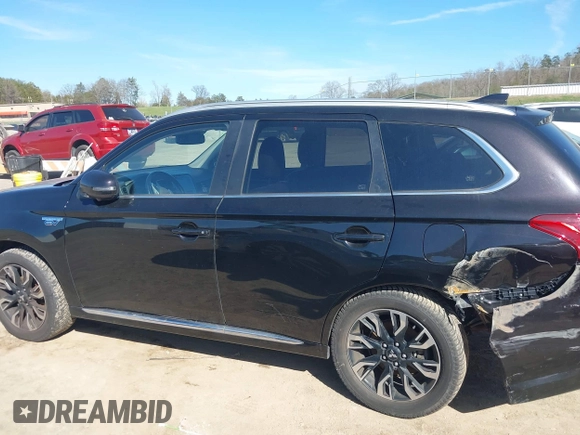 2018 Mitsubishi Outlander SEL with VIN JA4J24A56JZ031678, listed as a IAAI auction lot 38897134 with 146,701 mi miles and . Bid and sale history available at DreamBid. Image 14.