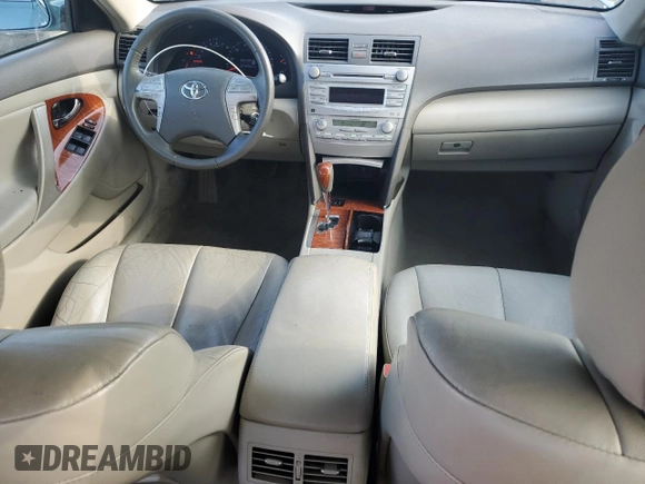 2010 Toyota Camry z VIN 4T1BF3EK6AU520910, wystawiony jako Copart lot #55771985 z przebiegiem 157 920 mil mil oraz Szkoda całkowita • Salvage title. Historia ofert i sprzedaży dostępna na DreamBid. Obrazek 8.