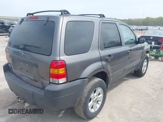 2005 Ford Escape XLT with VIN 1FMYU03115KB16214, listed as a IAAI auction lot 42113350 with 79,355 mi miles and . Bid and sale history available at DreamBid. Image 4.