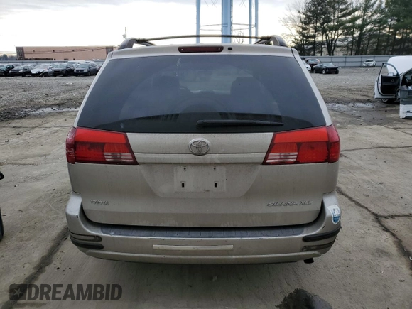 2004 Toyota Sienna XLE with VIN 5TDZA22C24S215695, listed as a Copart auction lot 88263905 with 223,847 mi miles and Clean Title. Bid and sale history available at carsss.com. Image 6.
