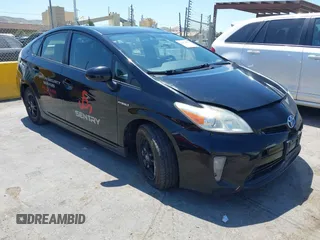 2015 Toyota Prius Four with VIN JTDKN3DU2F0471844, listed as a IAAI auction lot 42192439 with 305,246 mi miles. Bid and sale history available at carsss.com. Image 1.