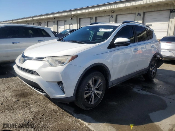 2018 Toyota RAV4 XLE with VIN 2T3WFREV4JW481238, listed as a Copart auction lot 43593035 with 78,028 mi miles and Salvage Title. Bid and sale history available at carsss.com. Image 1.