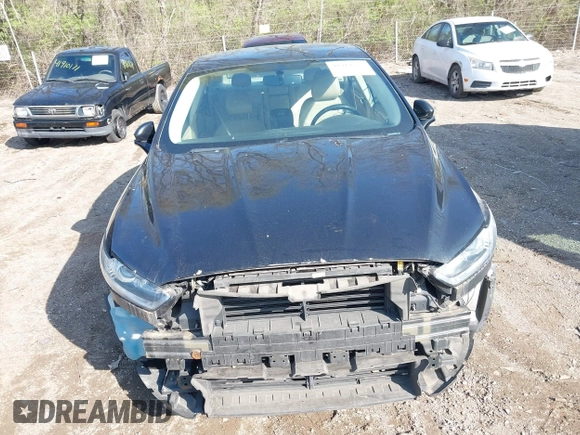 2013 Ford Fusion SE Hybrid with VIN 3FA6P0LUXDR375099, listed as a IAAI auction lot 41914387 with 133,178 mi miles. Bid and sale history available at carsss.com. Image 12.