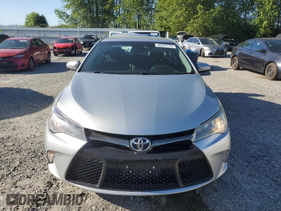 2015 Toyota Camry XLE z VIN 4T1BF1FKXFU100867, wystawiony jako Copart lot #58557775 z przebiegiem 343 934 mil mil oraz Szkoda całkowita • Salvage title. Historia ofert i sprzedaży dostępna na DreamBid. Obrazek 5.