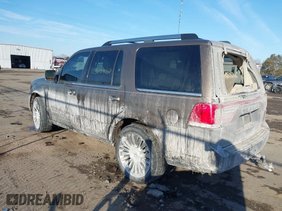2017 Lincoln Navigator Reserve with VIN 5LMJJ2LTXHEL03846, listed as a IAAI auction lot 41365460 with 178,982 mi miles and . Bid and sale history available at DreamBid. Image 3.