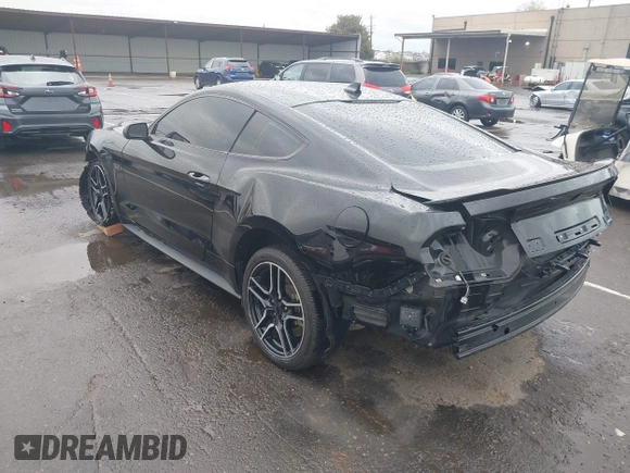 2021 Ford Mustang GT z VIN 1FA6P8CF3M5154673, wystawiony jako IAAI lot #41933201 z przebiegiem 53 757 mil mil oraz . Historia ofert i sprzedaży dostępna na DreamBid. Obrazek 3.
