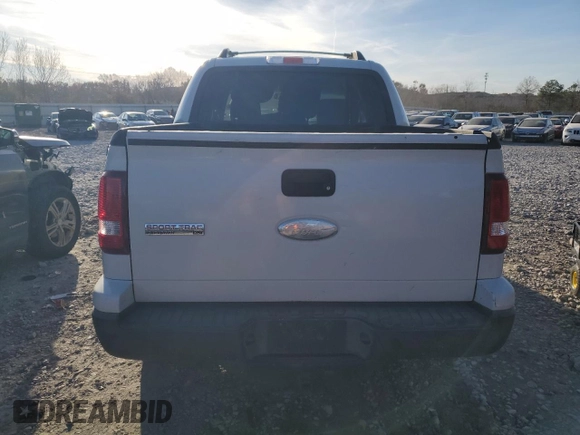 2008 Ford Explorer Sport Trac XLT z VIN 1FMEU31E88UA34709, wystawiony jako Copart lot #84161984 z przebiegiem Nie podano mil oraz Czysty tytuł • Clean title. Historia ofert i sprzedaży dostępna na DreamBid. Obrazek 6.