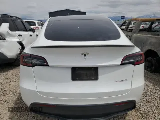 2020 Tesla Model Y Long Range z VIN 5YJYGDEF3LF028061, wystawiony jako Copart lot #57493175 z przebiegiem Nie podano mil oraz Czysty tytuł • Clean title. Historia ofert i sprzedaży dostępna na DreamBid. Obrazek 6.