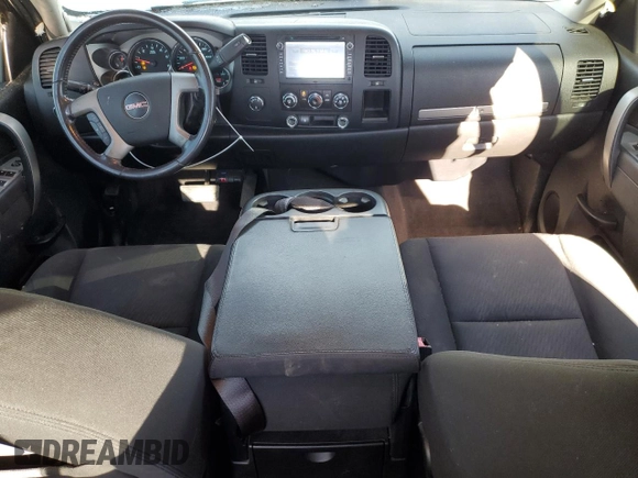 2010 GMC Sierra 1500 SLE z VIN 1GTSKVE38AZ178237, wystawiony jako Copart lot #45351635 z przebiegiem 148 907 mil mil oraz Szkoda całkowita • Salvage title. Historia ofert i sprzedaży dostępna na DreamBid. Obrazek 8.