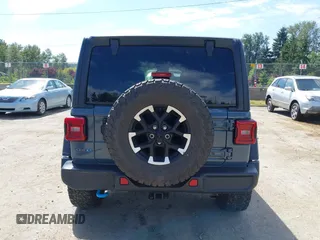 2024 Jeep Wrangler Rubicon X z VIN 1C4RJXR6XRW240316, wystawiony jako IAAI lot #42477607 z przebiegiem 41 375 mil mil oraz . Historia ofert i sprzedaży dostępna na DreamBid. Obrazek 16.