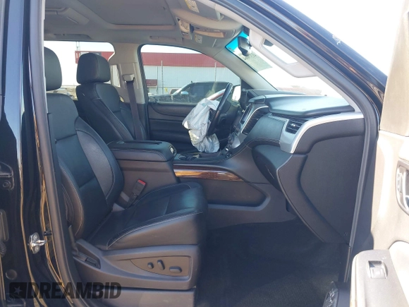 2016 GMC Yukon XL SLT with VIN 1GKS2GKC0GR443634, listed as a IAAI auction lot 41379064 with 121,744 mi miles. Bid and sale history available at carsss.com. Image 5.