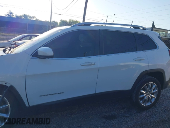 2017 Jeep Cherokee Limited with VIN 1C4PJLDB0HW516571, listed as a IAAI auction lot 42007612 with 95,318 mi miles and . Bid and sale history available at DreamBid. Image 15.