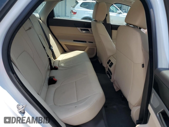 2016 Jaguar XF 35t Premium with VIN SAJBD4BV0GCY09358, listed as a Copart auction lot 62631775 with 44,722 mi miles and Salvage title. Bid and sale history available at DreamBid. Image 10.