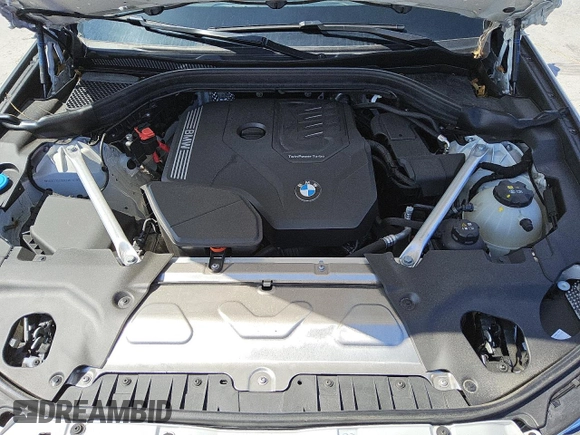2024 BMW X4 xDrive30i z VIN 5UX33DT09R9W70709, wystawiony jako Copart lot #56997035 z przebiegiem 21 308 mil mil oraz Tytuł czysty. Historia ofert i sprzedaży dostępna na DreamBid. Obrazek 11.