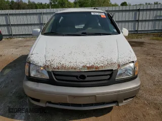 2002 Toyota Sienna LE with VIN 4T3ZF13C02U480461, listed as a Copart auction lot 52718925 with 401,011 mi miles and Salvage Title. Bid and sale history available at carsss.com. Image 5.