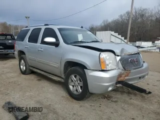 2012 GMC Yukon SLT with VIN 1GKS1CE08CR203822, listed as a Copart auction lot 82955253 with 122,508 mi miles and Salvage Title. Bid and sale history available at carsss.com. Image 4.