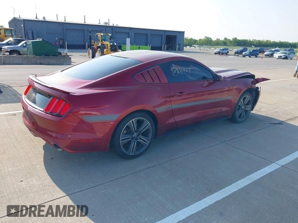 2017 Ford Mustang V6 z VIN 1FA6P8AMXH5226346, wystawiony jako IAAI lot #42400457 z przebiegiem 147 953 mil mil oraz . Historia ofert i sprzedaży dostępna na DreamBid. Obrazek 4.