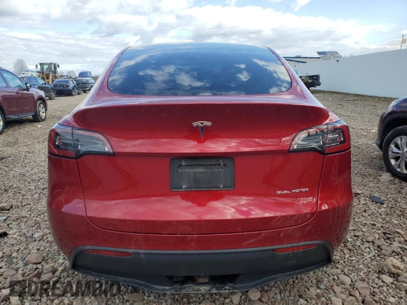 2024 Tesla Model Y Long Range z VIN 7SAYGDEE8RA302077, wystawiony jako Copart lot #52622465 z przebiegiem 11 830 mil mil oraz Szkoda całkowita • Salvage title. Historia ofert i sprzedaży dostępna na DreamBid. Obrazek 6.