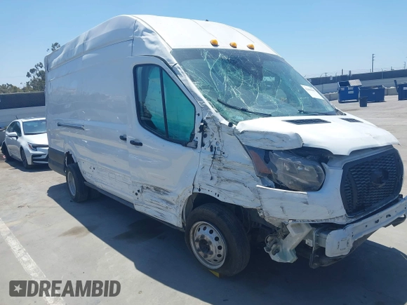 2022 Ford Transit Cargo with VIN 1FTBF4XG3NKA44975, listed as a IAAI auction lot 42666045 with 40,682 mi miles and . Bid and sale history available at DreamBid. Image 1.