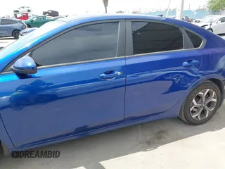 2019 Kia Forte LXS with VIN 3KPF24AD0KE117228, listed as a IAAI auction lot 42014637 with 88,681 mi miles and . Bid and sale history available at carsss.com. Image 15.