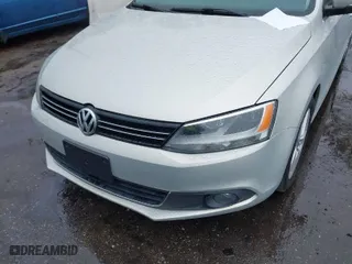 2011 Volkswagen Jetta Sedan TDI with VIN 3VWLL7AJ7BM082097, listed as a IAAI auction lot 41659027 with 117,083 mi miles. Bid and sale history available at carsss.com. Image 6.