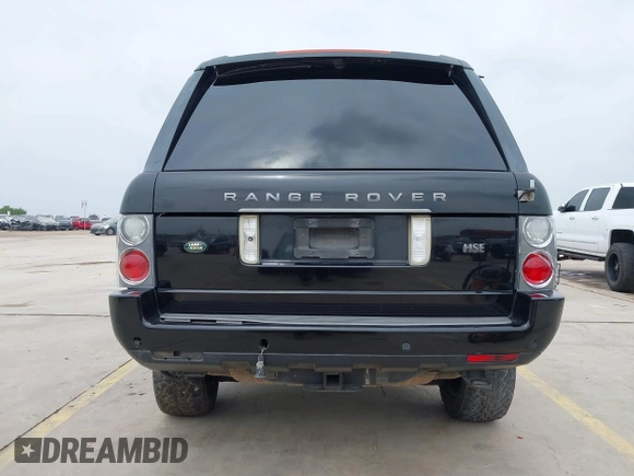 2006 Land Rover Range Rover HSE with VIN SALME15486A235049, listed as a IAAI auction lot 41948648 with 211,154 mi miles. Bid and sale history available at carsss.com. Image 16.