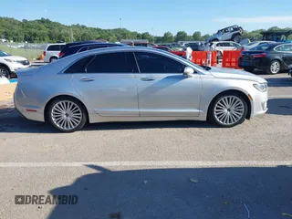2017 Lincoln MKZ Reserve с VIN 3LN6L5FCXHR614934, выставлен на аукционе IAAI как лот 42301724 с пробегом 88 616 миль миль и . История ставок и продаж доступна на DreamBid. Изображение 13.