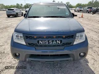 2020 Nissan Frontier S z VIN 1N6ED0EA7LN727085, wystawiony jako Copart lot #56985355 z przebiegiem 165 589 mil mil oraz Czysty tytuł • Clean title. Historia ofert i sprzedaży dostępna na DreamBid. Obrazek 5.