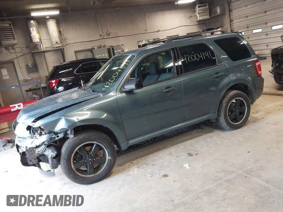 2011 Ford Escape XLT with VIN 1FMCU0D70BKB25088, listed as a IAAI auction lot 42004191 with 200,665 mi miles. Bid and sale history available at carsss.com. Image 2.