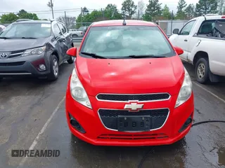 2014 Chevrolet Spark LS z VIN KL8CB6S98EC548672, wystawiony jako IAAI lot #41953786 z przebiegiem 114 330 mil mil oraz . Historia ofert i sprzedaży dostępna na DreamBid. Obrazek 13.