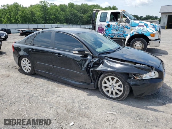 2008 Volvo S40 2.4L z VIN YV1MS382982350935, wystawiony jako Copart lot #60416945 z przebiegiem 77 593 mil mil oraz Szkoda całkowita • Salvage title. Historia ofert i sprzedaży dostępna na DreamBid. Obrazek 4.