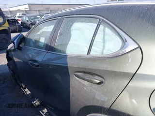 2024 Lexus UX 250h с VIN JTHX6JBH7R2166165, выставлен на аукционе IAAI как лот 42323215 с пробегом 47 518 миль миль и . История ставок и продаж доступна на DreamBid. Изображение 13.