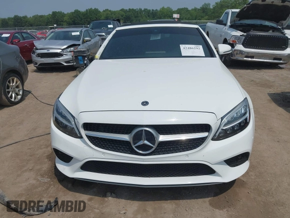 2019 Mercedes-Benz C 300 z VIN WDDWK8EB3KF783527, wystawiony jako IAAI lot #42486292 z przebiegiem 94 889 mil mil oraz . Historia ofert i sprzedaży dostępna na DreamBid. Obrazek 13.