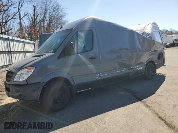 2011 Mercedes-Benz Sprinter with VIN WD3PE8CB3B5596913, listed as a Copart auction lot 49650825 with Not Provided miles and Salvage Title. Bid and sale history available at carsss.com. Image 1.