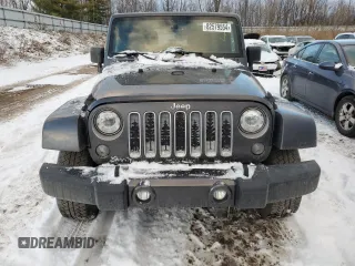 2017 Jeep Wrangler Unlimited 75th Anniversary z VIN 1C4BJWEG8HL585435, wystawiony jako Copart lot #82579554 z przebiegiem 124 840 mil mil oraz Czysty tytuł • Clean title. Historia ofert i sprzedaży dostępna na DreamBid. Obrazek 5.