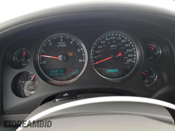 2014 GMC Yukon XL SLT with VIN 1GKS2KE78ER151549, listed as a Copart auction lot 44028675 with 176,209 mi miles and Salvage Title. Bid and sale history available at carsss.com. Image 9.
