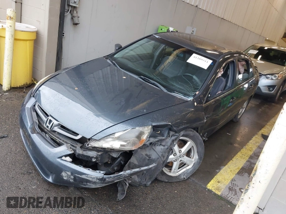 2005 Honda Accord EX with VIN JHMCM56755C007601, listed as a IAAI auction lot 41209511 with 238,715 mi miles and . Bid and sale history available at DreamBid. Image 17.