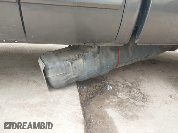 2002 Ford F-250 XL with VIN 1FTNX20L12EA24787, listed as a IAAI auction lot 41412810 with 273,908 mi miles and . Bid and sale history available at DreamBid. Image 6.