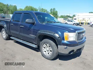 2007 GMC Sierra 1500 SLE1 с VIN 2GTEK13M471714782, выставлен на аукционе IAAI как лот 42611910 с пробегом 200 831 миль миль и . История ставок и продаж доступна на DreamBid. Изображение 1.