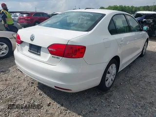 2012 Volkswagen Jetta SE with VIN 3VWDP7AJ0CM450081, listed as a IAAI auction lot 42265223 with 212,447 mi miles and . Bid and sale history available at DreamBid. Image 4.