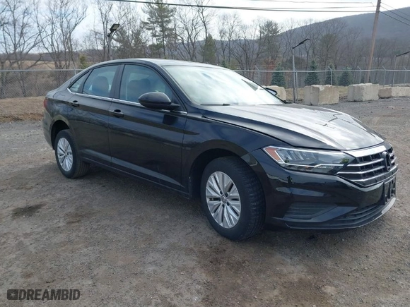 2019 Volkswagen Jetta S with VIN 3VWC57BU7KM084757, listed as a IAAI auction lot 41775071 with 37,211 mi miles. Bid and sale history available at carsss.com. Image 1.