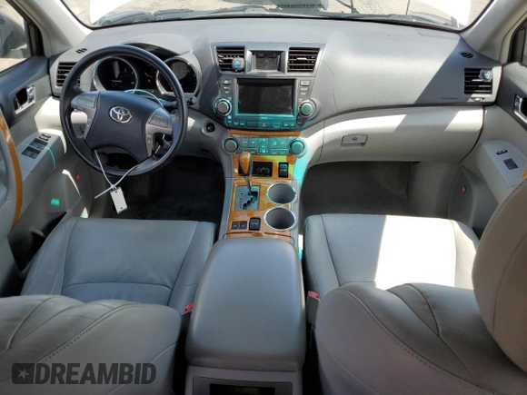 2008 Toyota Highlander Limited z VIN JTEEW44A082003829, wystawiony jako Copart lot #54850165 z przebiegiem 232 206 mil mil oraz Szkoda całkowita • Salvage title. Historia ofert i sprzedaży dostępna na DreamBid. Obrazek 8.