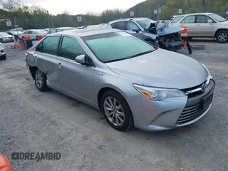 2017 Toyota Camry Hybrid LE z VIN 4T1BD1FK9HU213136, wystawiony jako IAAI lot #42096416 z przebiegiem 137 025 mil mil oraz . Historia ofert i sprzedaży dostępna na DreamBid. Obrazek 1.