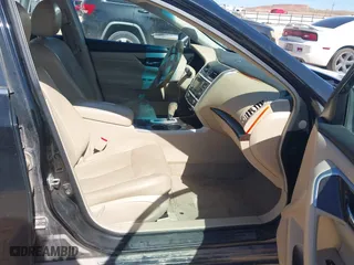 2013 Nissan Altima 2.5 SL with VIN 1N4AL3AP2DN525942, listed as a IAAI auction lot 41687804 with 111,120 mi miles. Bid and sale history available at carsss.com. Image 5.