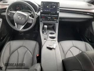 2022 Toyota Avalon XLE z VIN 4T1JZ1FB4NU080651, wystawiony jako Copart lot #41623513 z przebiegiem 17 194 mil mil oraz . Historia ofert i sprzedaży dostępna na DreamBid. Obrazek 8.